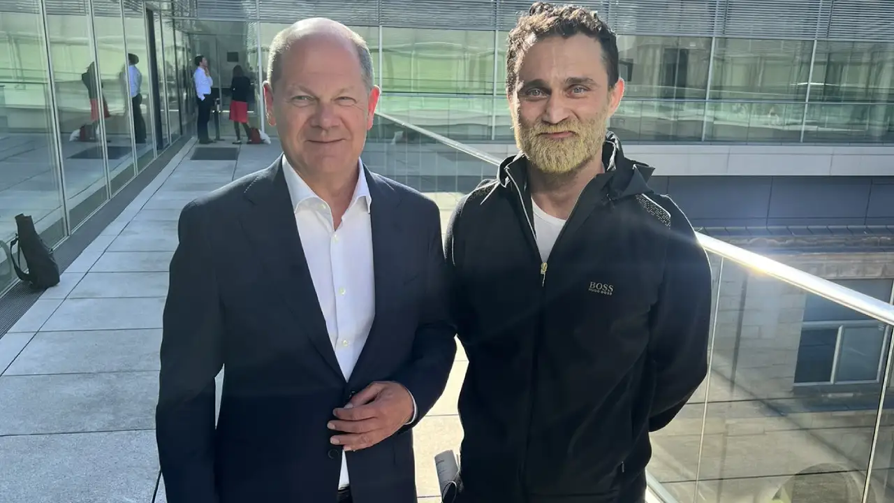 "Almanya'daki Türkler Türkiye için oy kullanmasın" önerisi Scholz'un masasında