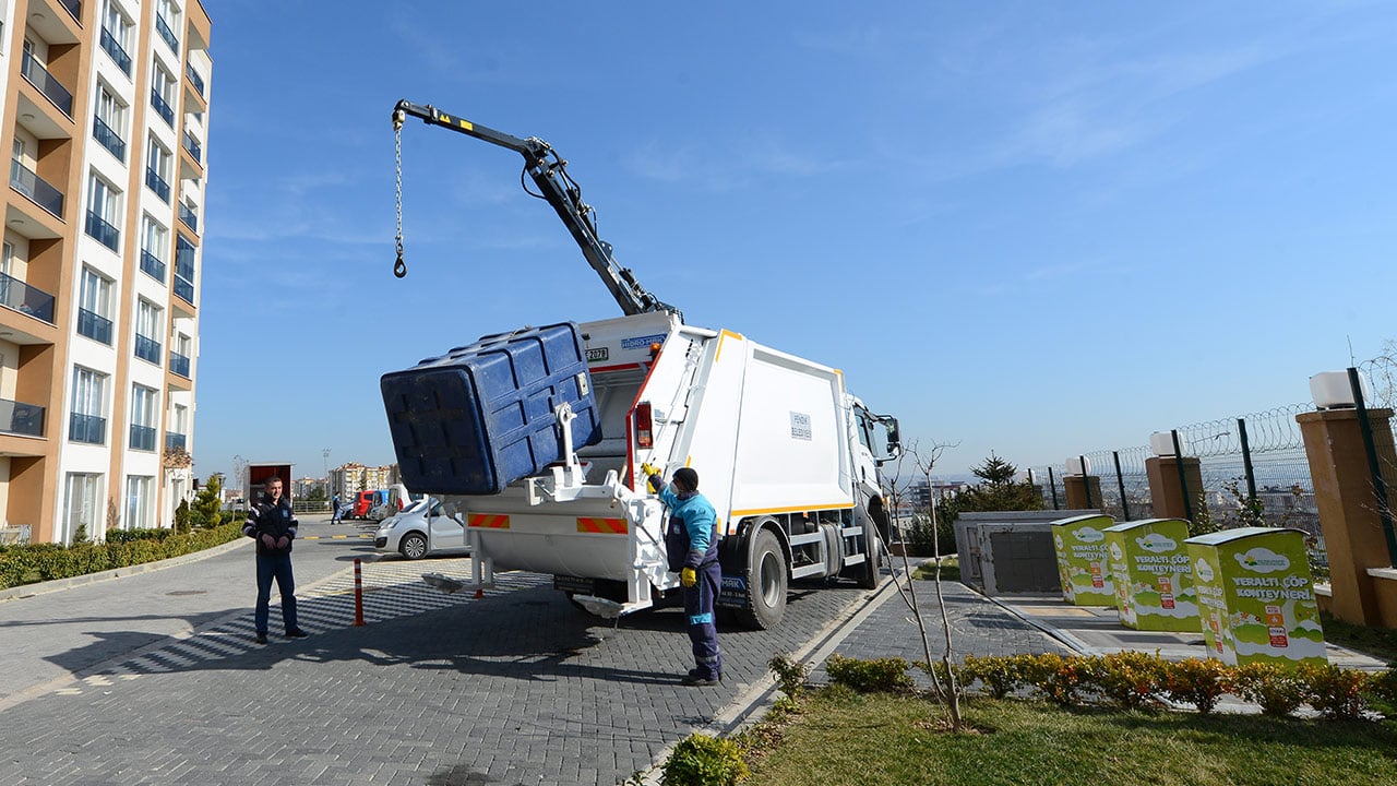 İstanbul'da iki ayrı çöp konteynerinde parçalanmış ceset bulundu