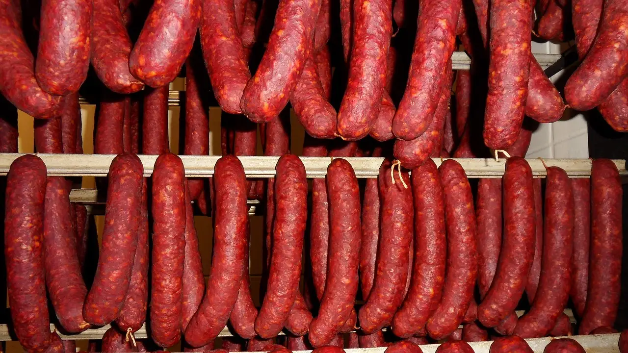 Penny'deki sosis ürünü toplatılıyor: Salmonella tespit edildi