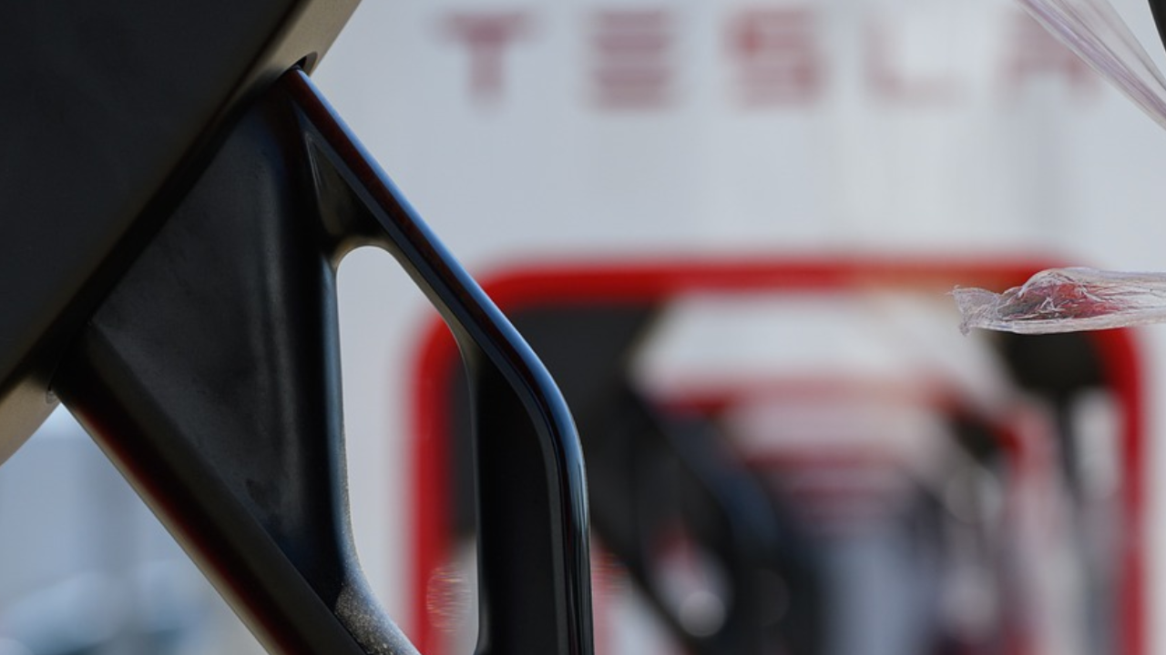 Volkswagen Tesla'ya meydan okuyor