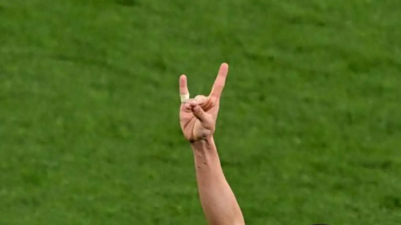 Merih Demiral'in gol sevinci Alman basınında tepki çekti: "Türkiye'nin gol kahramanından aşırı sağcı selamlama"