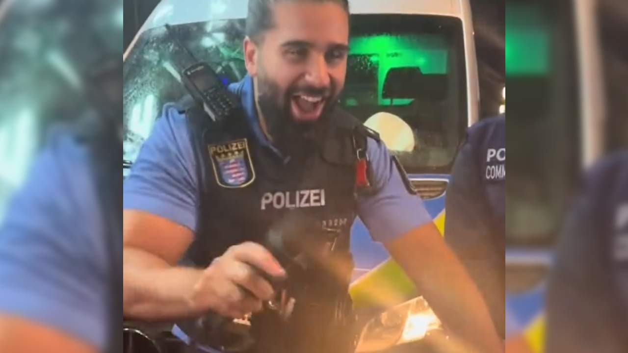 Alman polisi, Türk taraftarlarla üçlü çektirdi