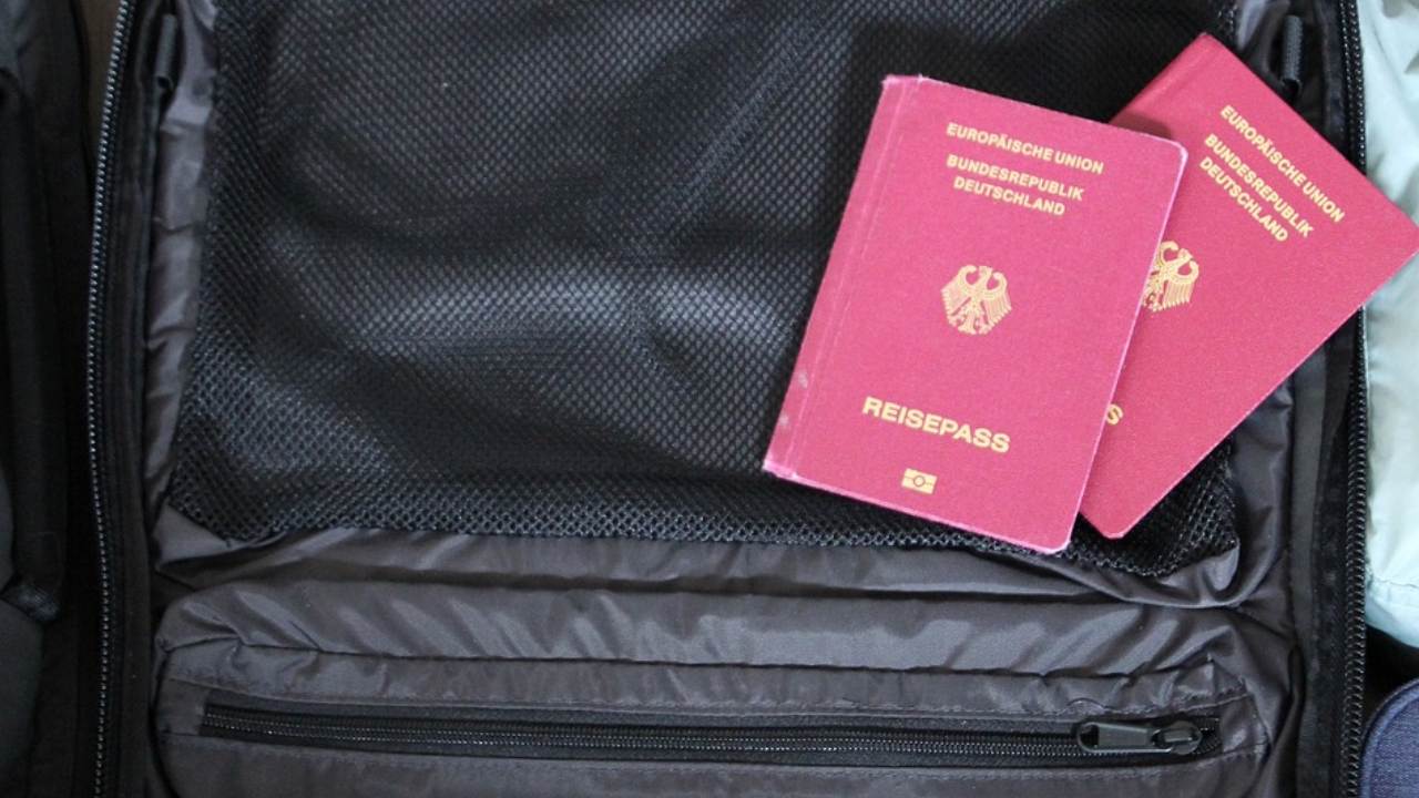 Almanya pasaport basmaya yetişemiyor... Rekor kırıldı