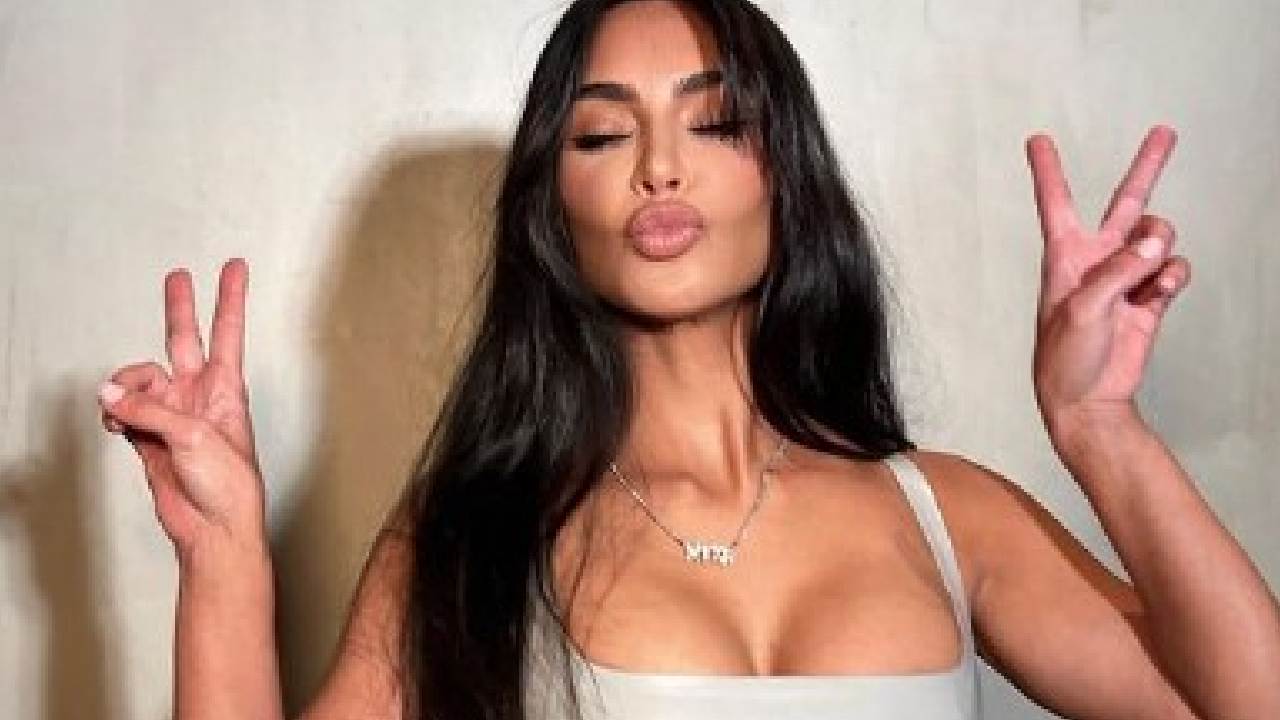 Yaşlanma karşıtı tedavi: Kim Kardashian sperm enjekte ettirdi