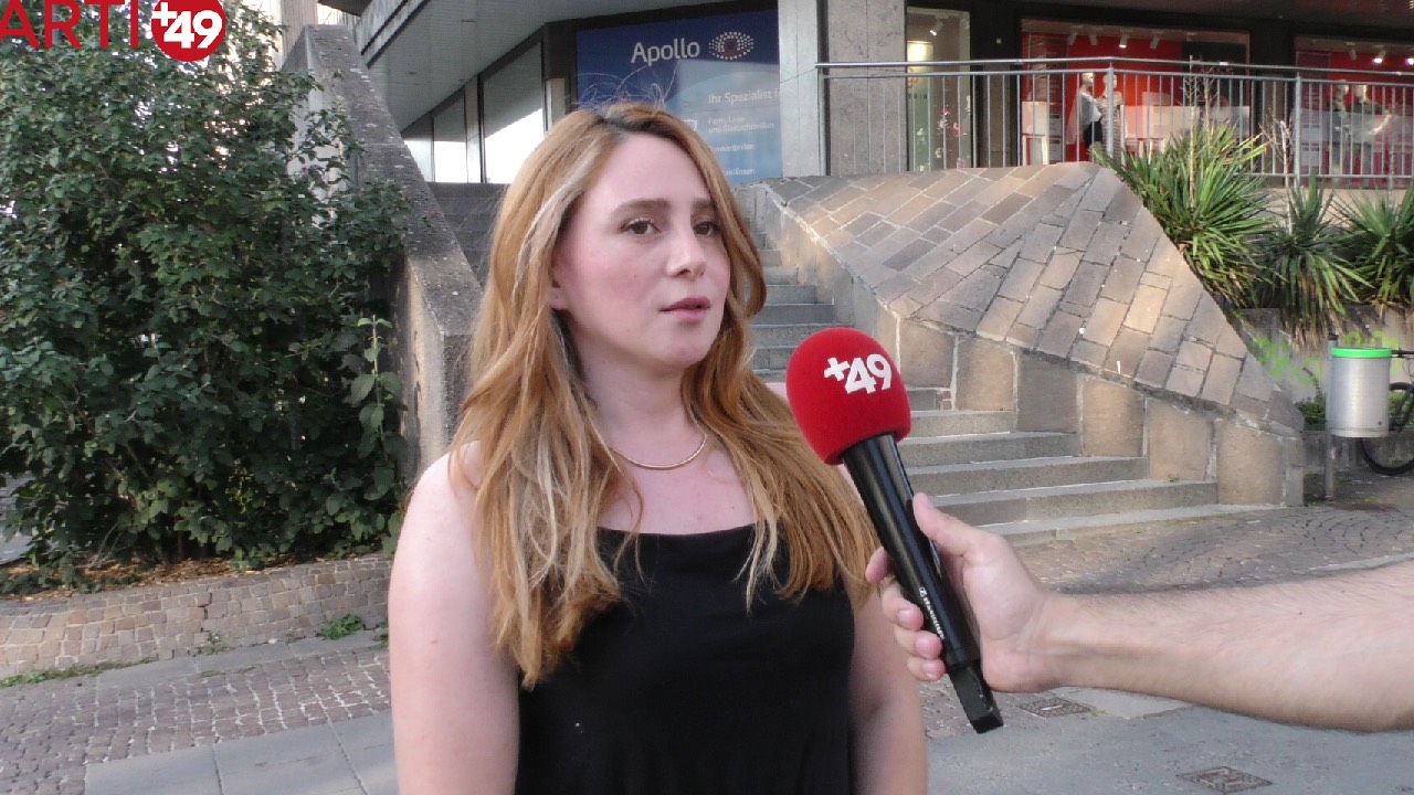 Almanya'da araba almak kolay mı: "3 maaşımızla Audi aldık"