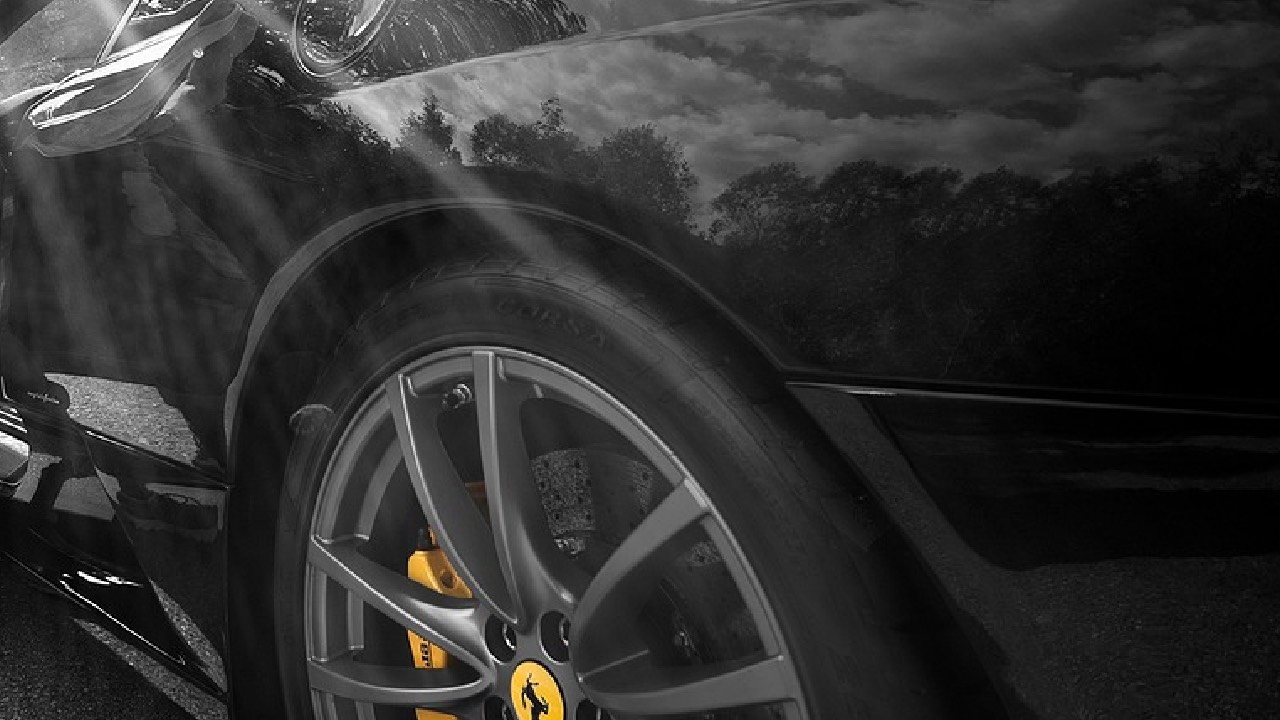 Almanların otomobillerde renk tercihi belli oldu: Ferrari de siyaha döndü