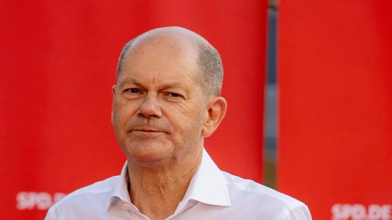 Scholz'u üzecek sonuçlar: Partisinin üyeleri istemiyor
