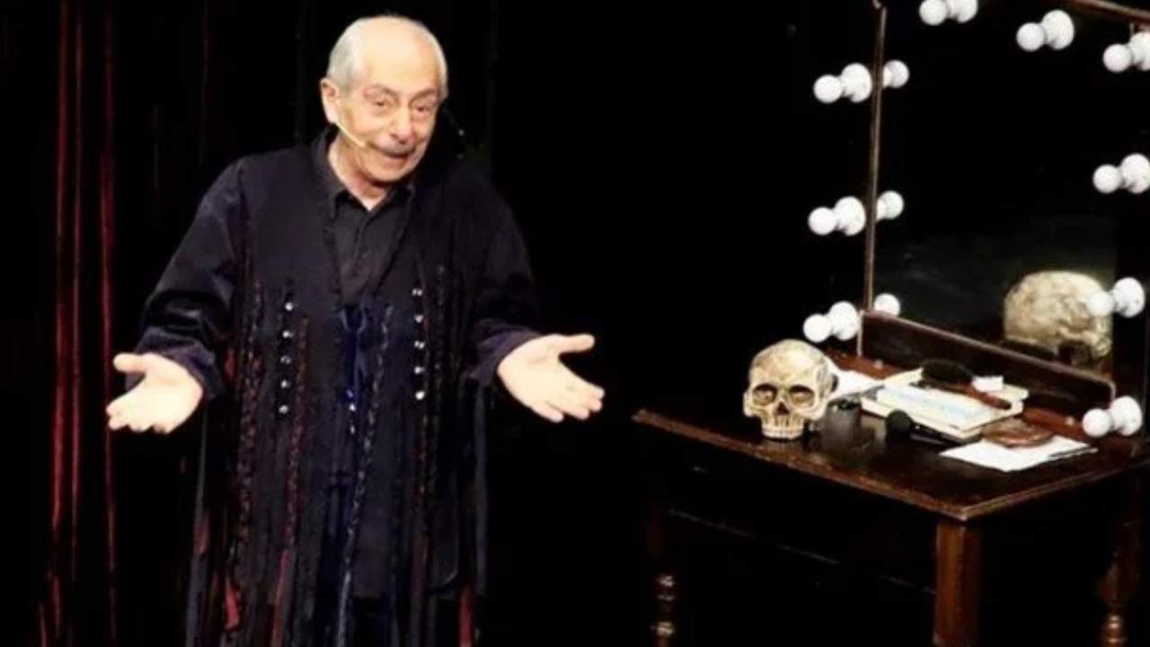 Usta oyuncu Genco Erkal yaşamını yitirdi: Nazım Hikmet şiiriyle veda!