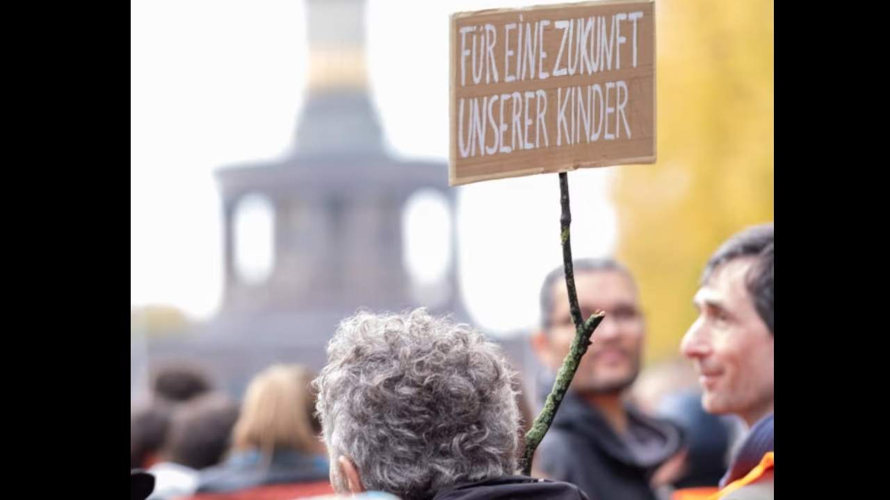 Berlin'de iklim aktivistlerine 4844 dava