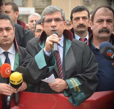 Barolar, Diyarbakır'da İç Güvenlik Paketi'ni protesto etti