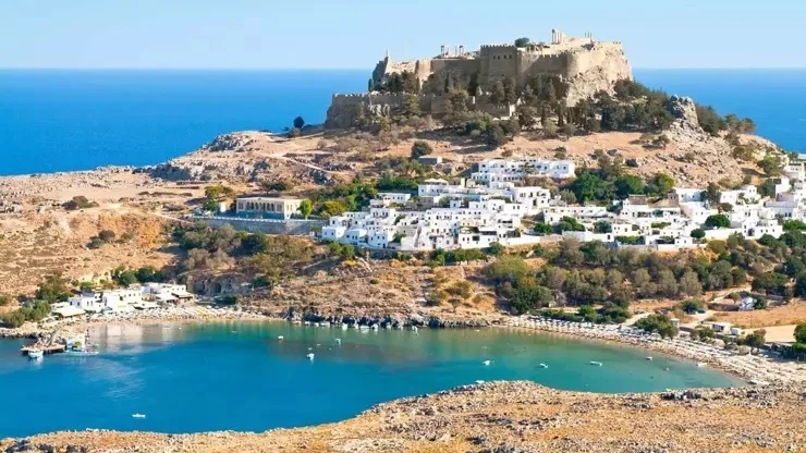 Rodos’ta 4 Türk teknisyen gözaltına alındı