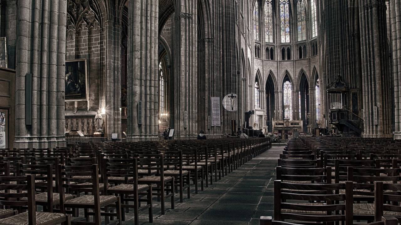 Alman dincilerini kızdıracak haber: Kilise için para yok