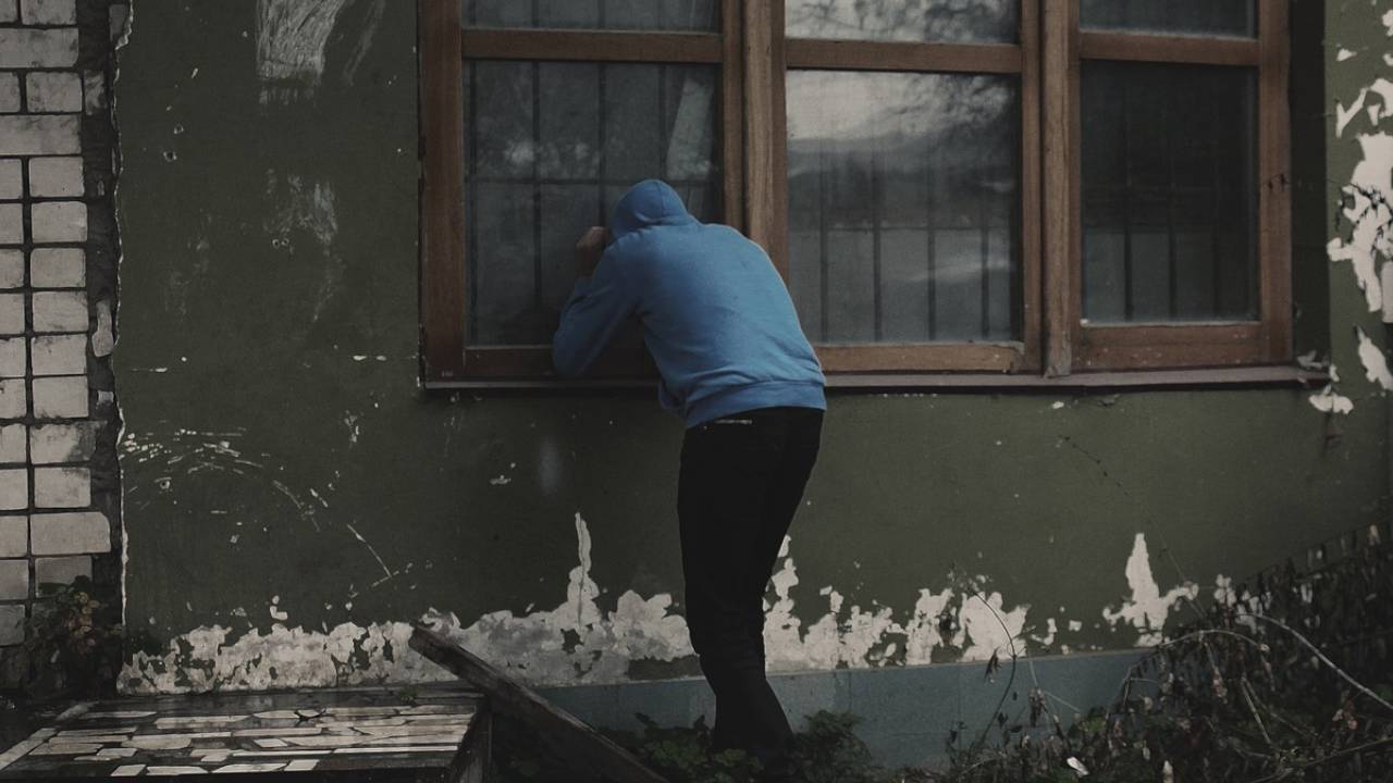 Hırsızların tatilde olduğunuzu anlamasını istemiyorsanız bu yöntemleri mutlaka uygulayın