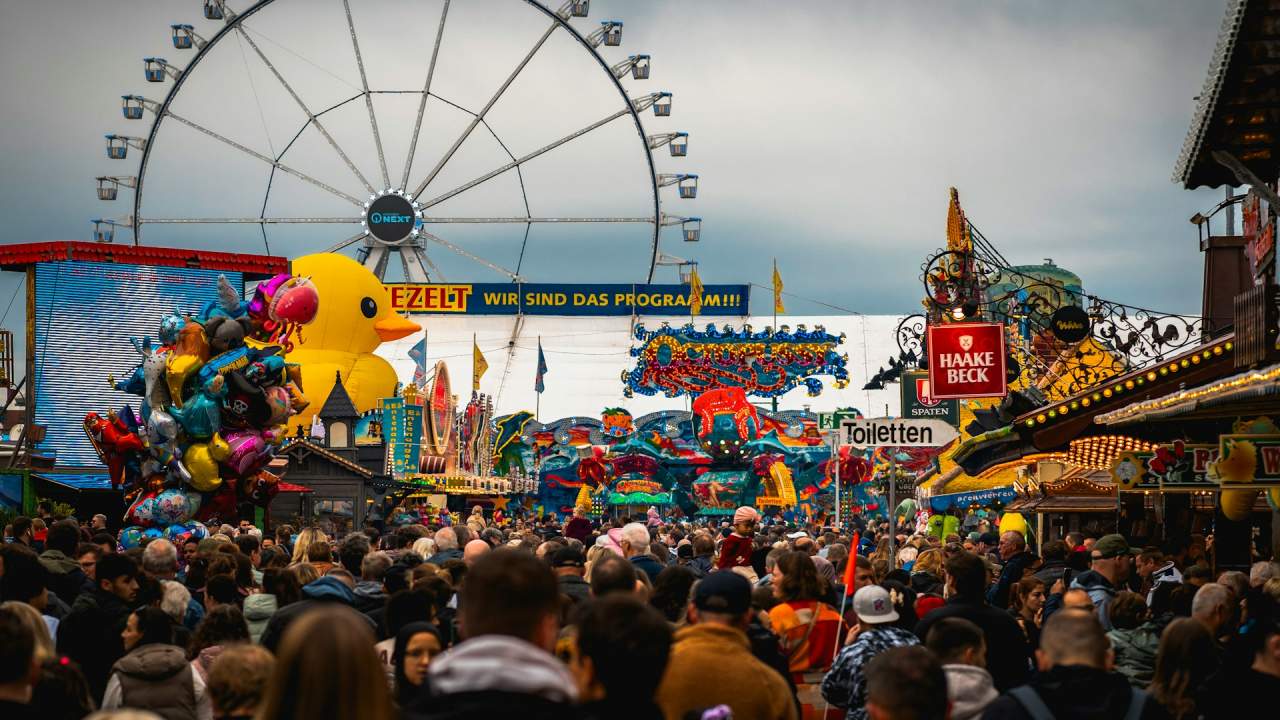 Bremen'deki festivalde polis 100'den fazla bıçağa el koydu