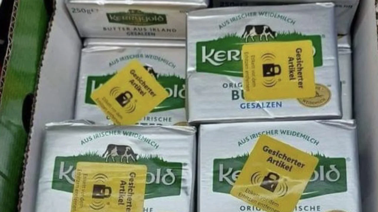 Almanya'da marketlerde çalınmasın diye tereyağına "alarm" taktılar