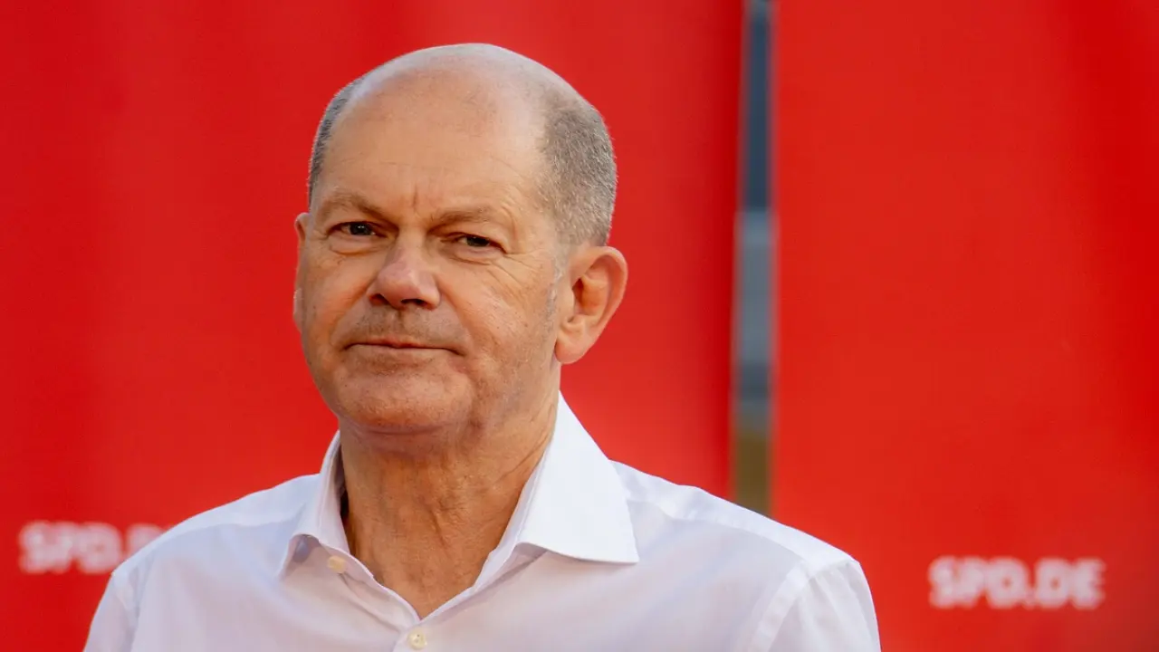 Ve beklenen oldu, Federal Meclis Scholz'a güvenini geri çekti!
