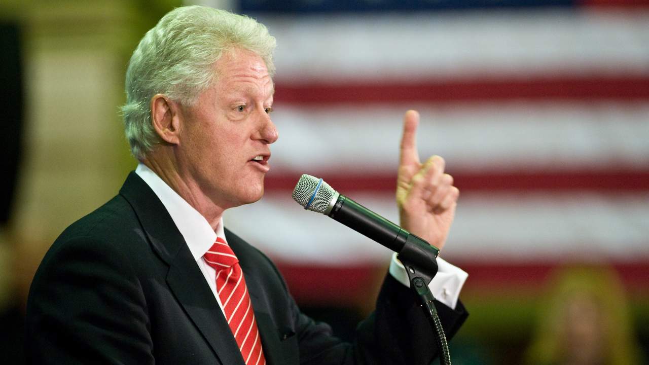 Bill Clinton yüksek ateş nedeniyle hastaneye kaldırıldı