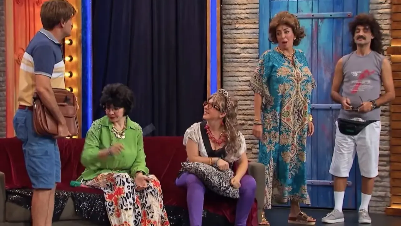 Güldür Güldür Show Almanya skeciyle kırdı geçirdi: "Almanlar sizi kıskanıyor"