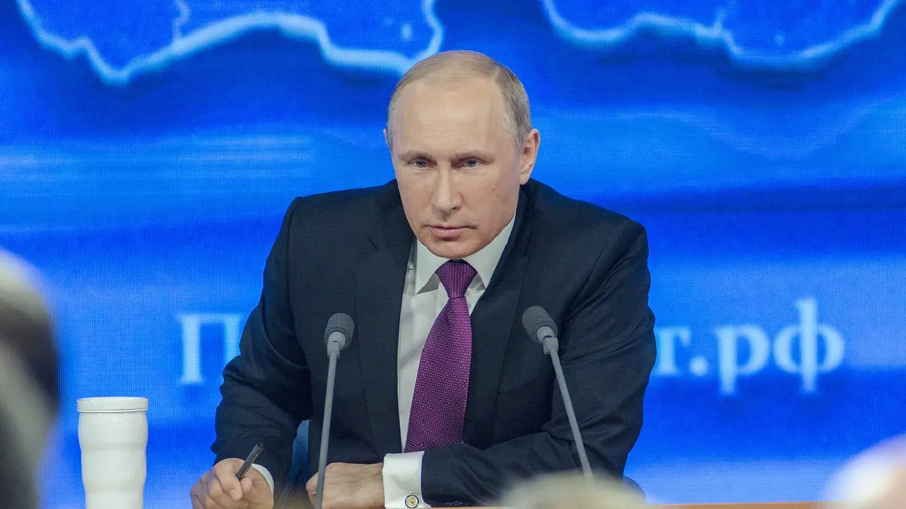 Putin'in "yılbaşı tebrik" mesajında tek Batılı isim yer aldı: Almanya'nın eski Şansölyesi listede