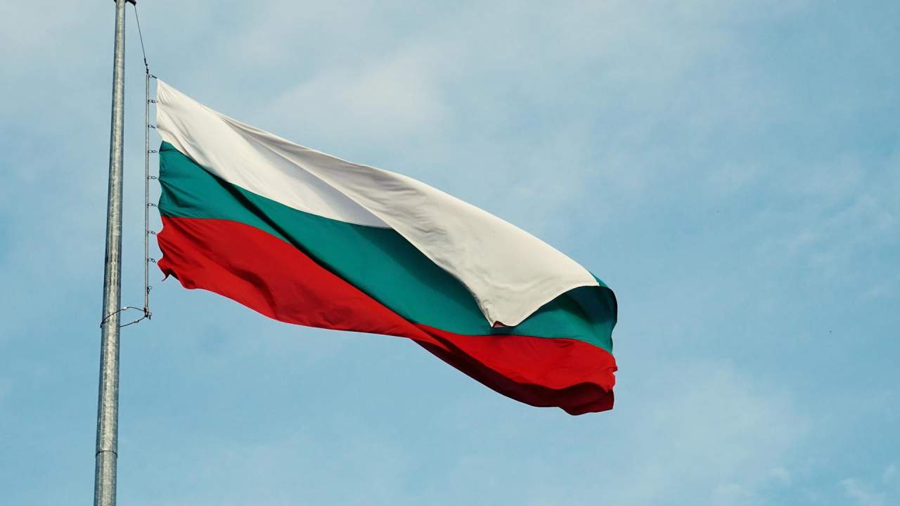 Bulgaristan’da siyasi krizden çıkış için yeni koalisyon hükümeti kuruldu