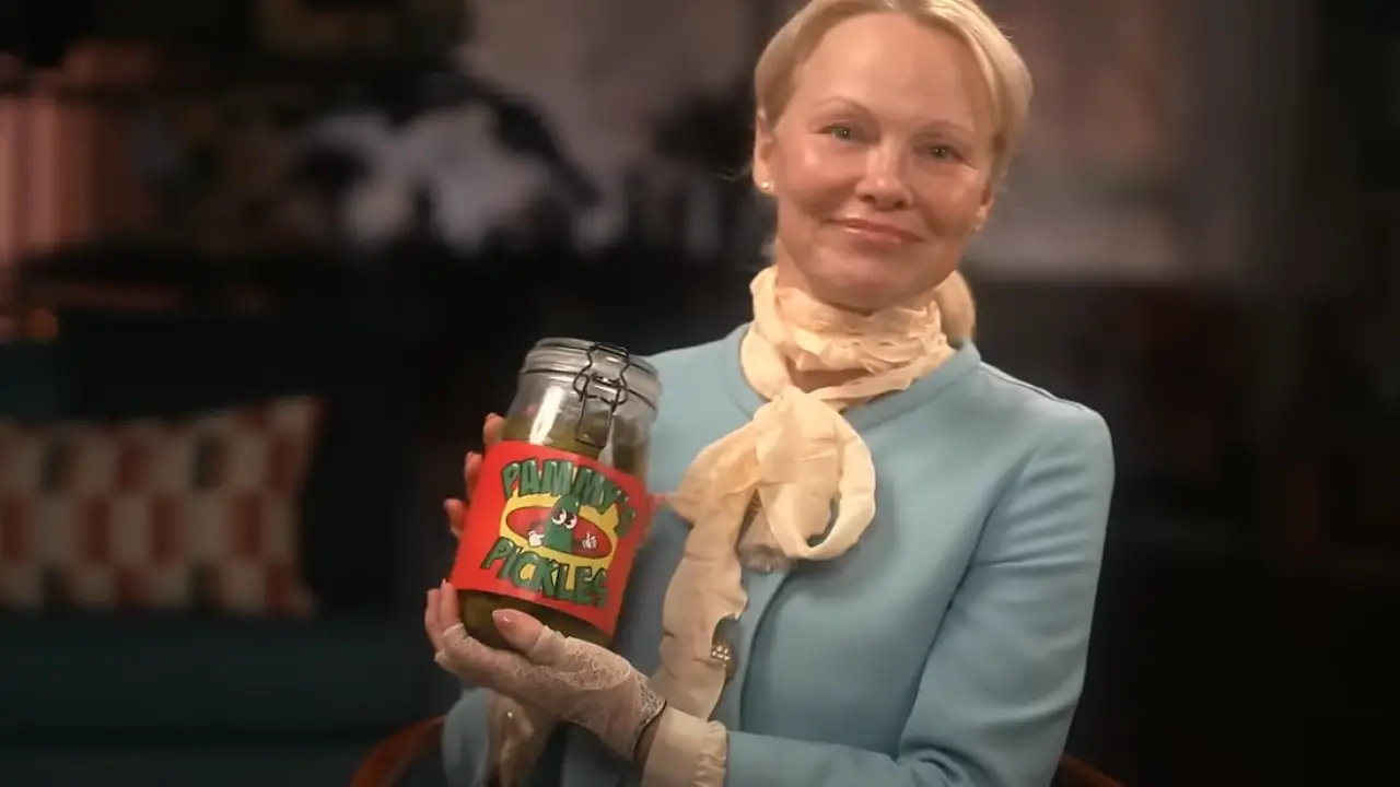 Pamela Anderson turşu işine giriyor:  "Pamela’s Pickles"