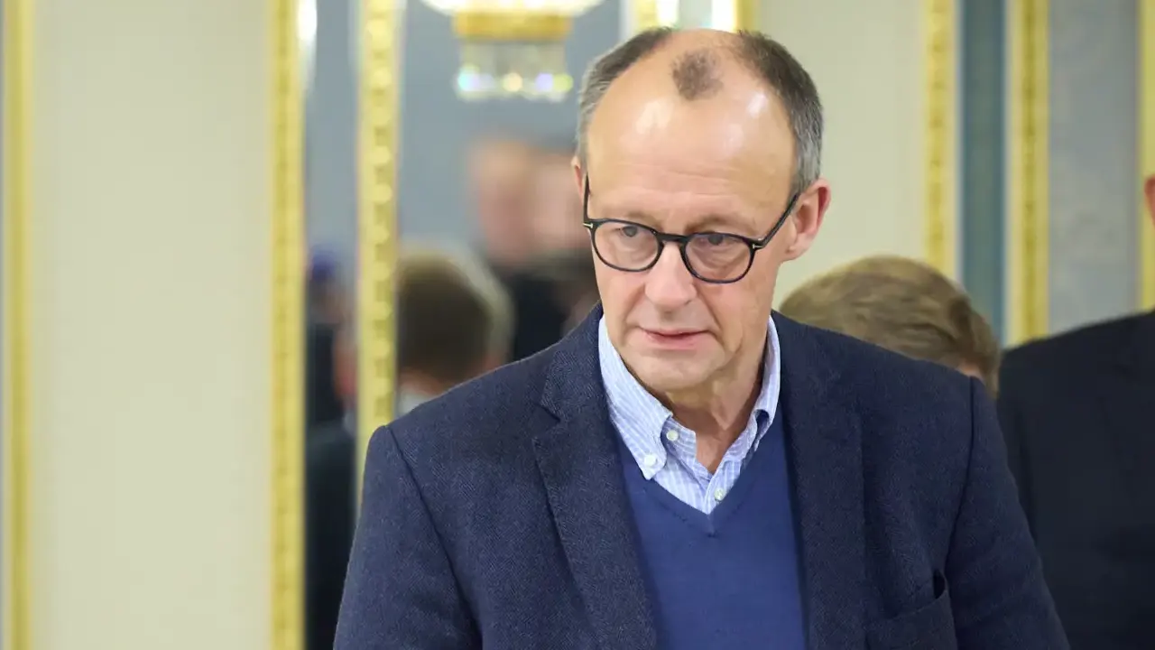 CDU'da Merz'e tepki: Yönetim kurulu tümden istifa etti