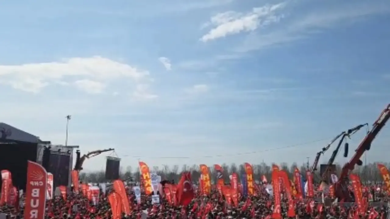 "Öfkeli Türklerden Erdoğan'a karşı büyük protesto"