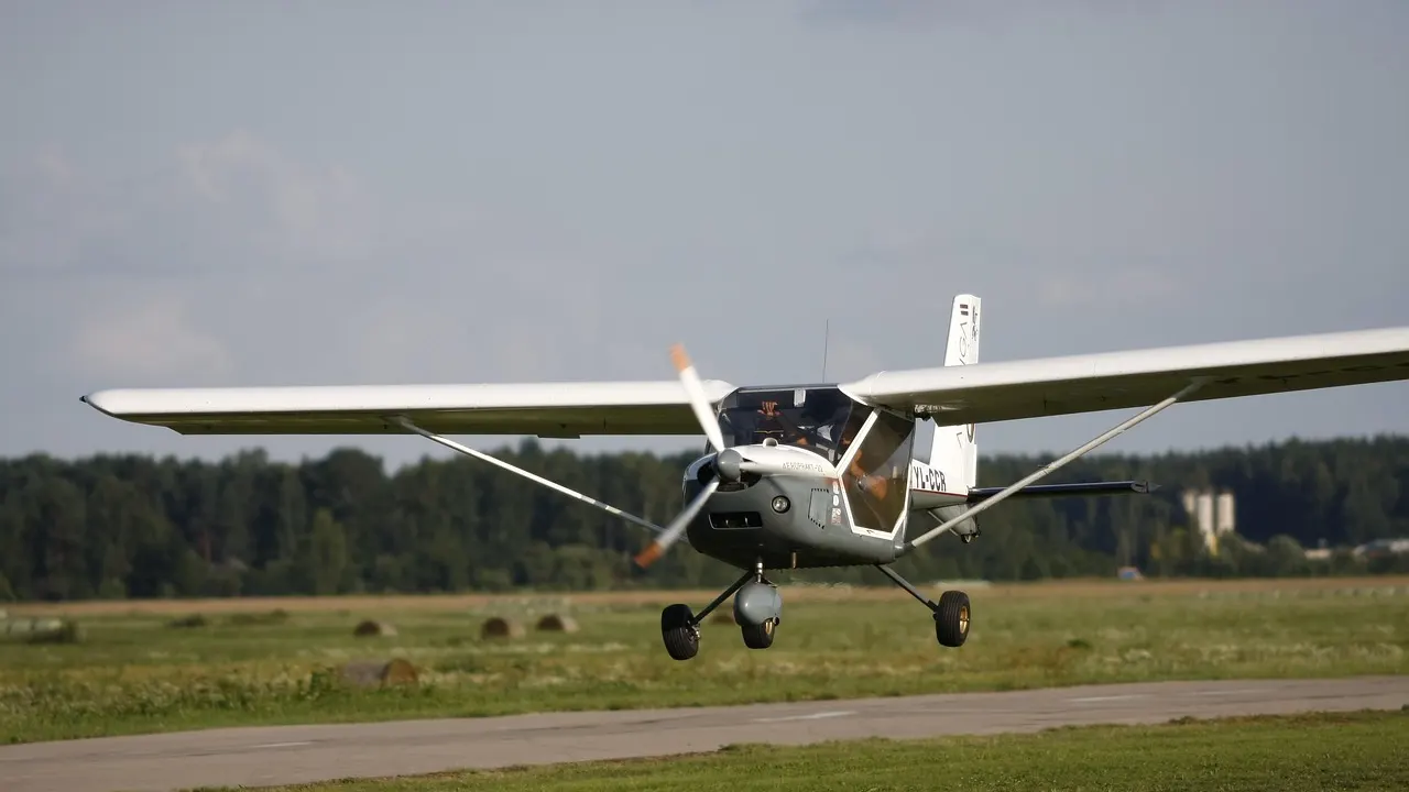 Hessen'de bi kişi "ultralight" kaçırmaya çalıştı