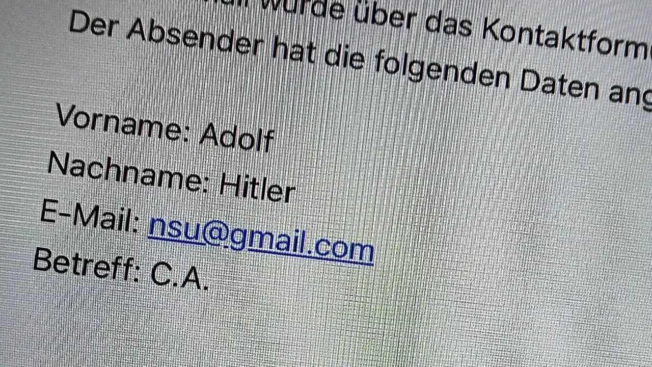 Almanya'da Belediye Başkanı "Adolf Hitler"den tehdit e-postası aldı