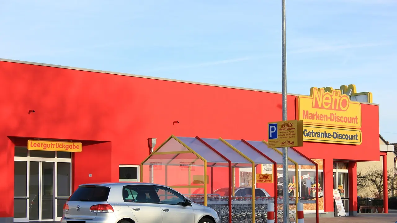 Aldi, Kaufland ve Lidl'den sonra şimdi de Netto ücret almaya başladı
