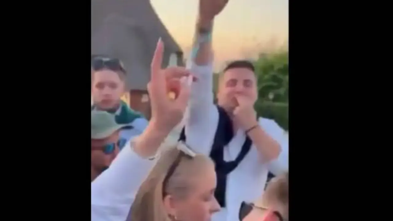 “Almanya Almanlarındır, yabancılar dışarı” demek ifade özgürlüğü sayıldı!