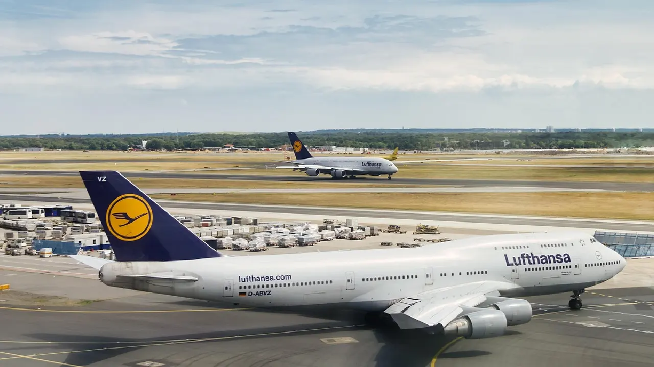 Lufthansa uçak içi ikramları kaldırdı