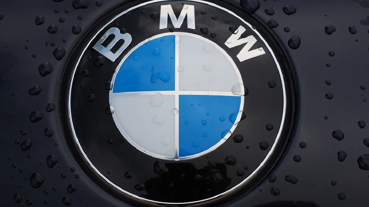 Alman otomobil sektörü sallanıyor: Volkswagen ve Mercedes'ten sonra BMW de çöküşte