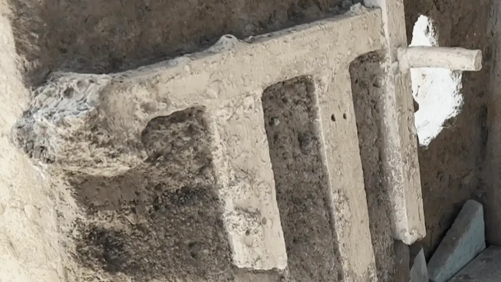 Pompei’de ölüm anı belgelerle ortaya çıktı... Yatakla kapı barikatı kurmuşlar