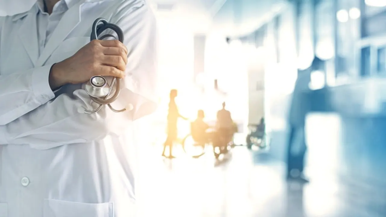 Hamburg'da kalp krizi geçiren hastasına yanlış tavsiyede bulunan doktora hapis cezası