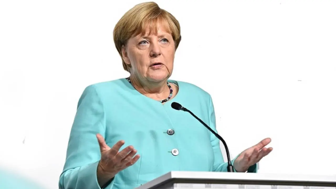Merkel Putin ile görüşülmesinden yana