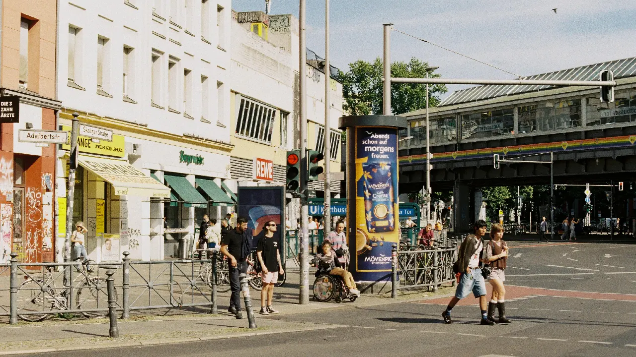 Kreuzberg'e 1000 kişilik mülteci merkezi geliyor... Türk aileler de olacak