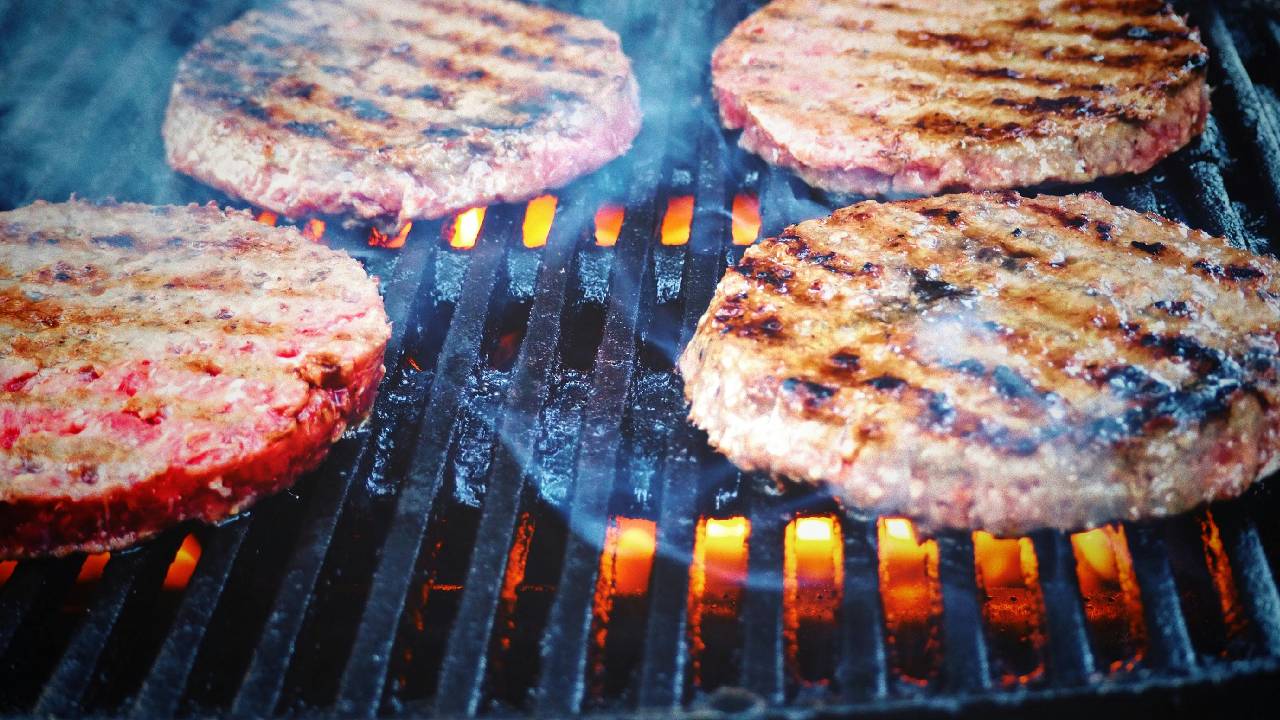 Almanya'da mangal keyfi artık cep yakıyor: Grill ürünleri lüks haline geldi!