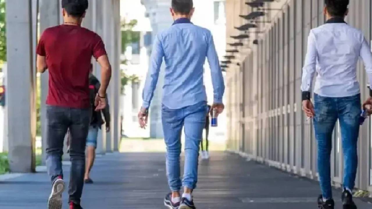 Almanya’dan sınır dışı edilen Afganlar geri dönmek için resmi başvuru yaptı