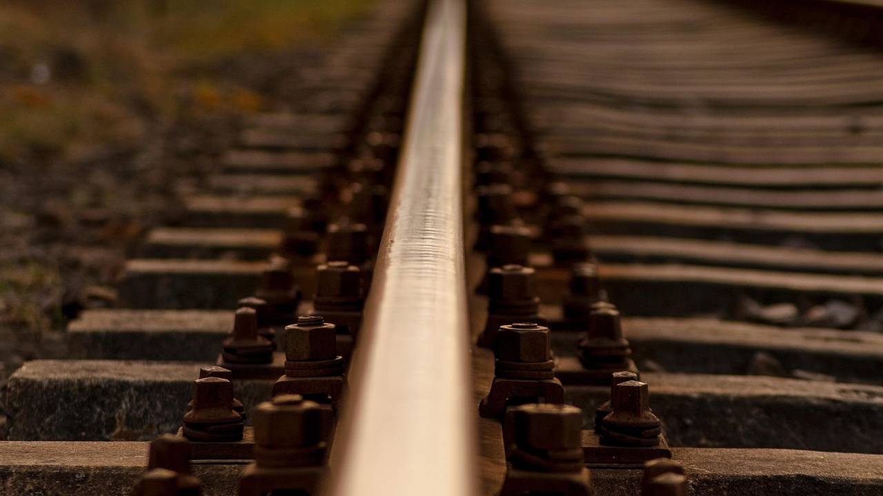 Baden-Württemberg'de bir tren raydan çıktı: 3 kişi hayatını kaybetti