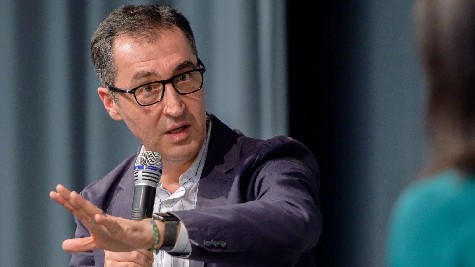 Cem Özdemir’den partisine net mesaj: Özümüze dönmeliyiz