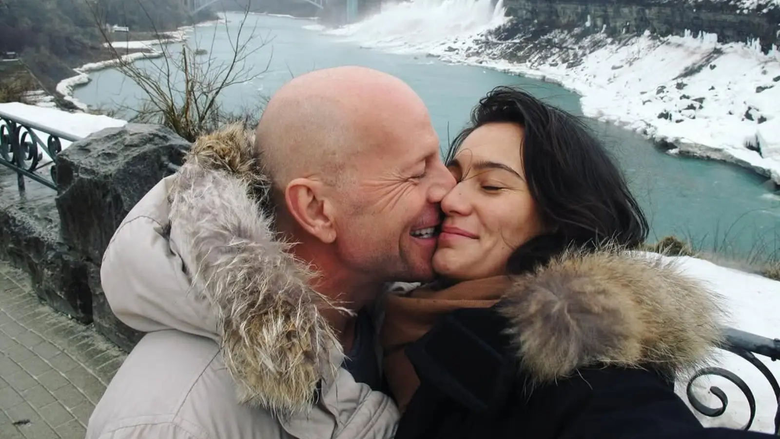 Eşi gözyaşları içinde Bruce Willis'in son durumunu anlattı