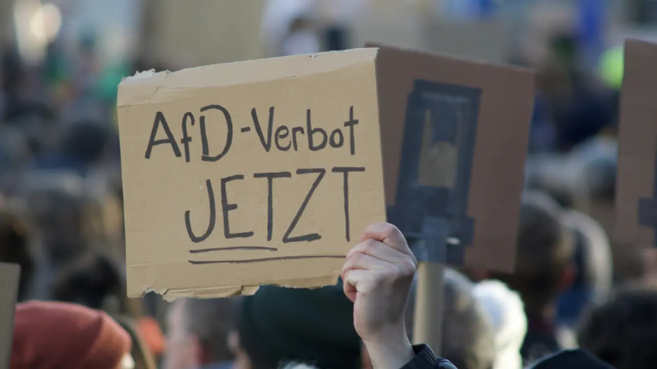 Yerel seçimler öncesi kriz büyüyor: AfD’de 2 ölüm daha