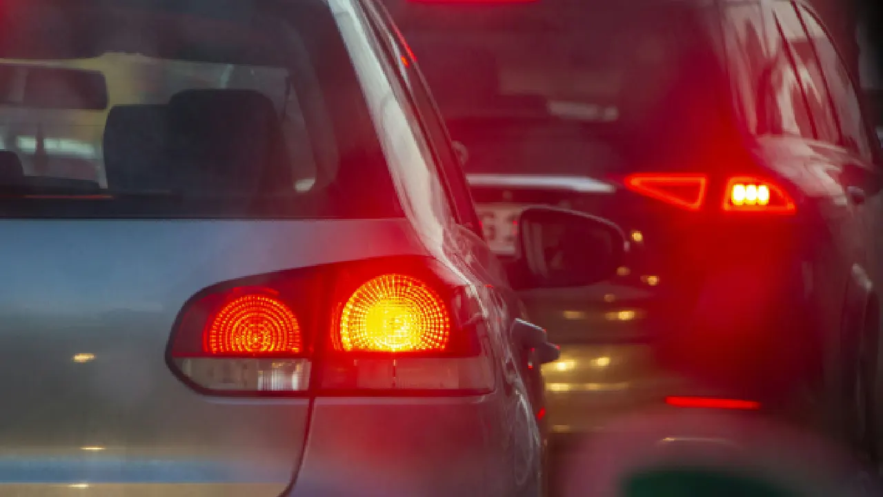 Bremen'de trafik sıkışıklığında vaaz veren adama polis izin vermedi