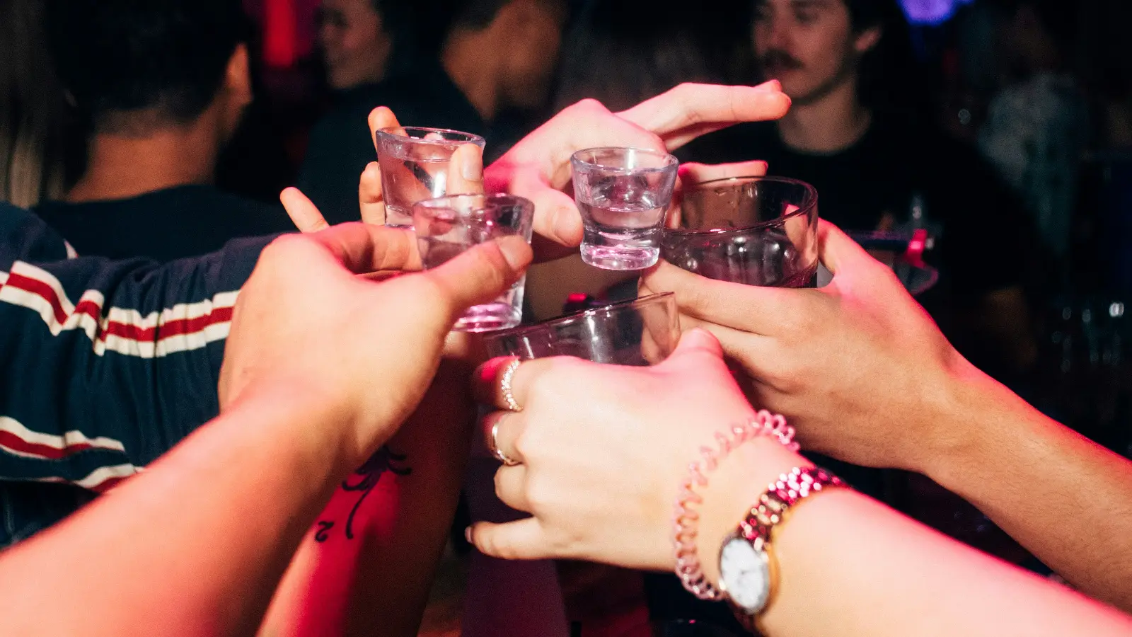 Almanya’da gençlerin alkol tüketimine yeni düzenleme gündemde