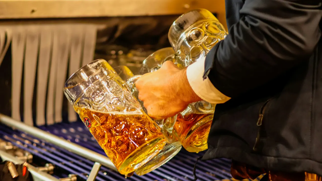 Oktoberfest’te Hitler selamı skandalı