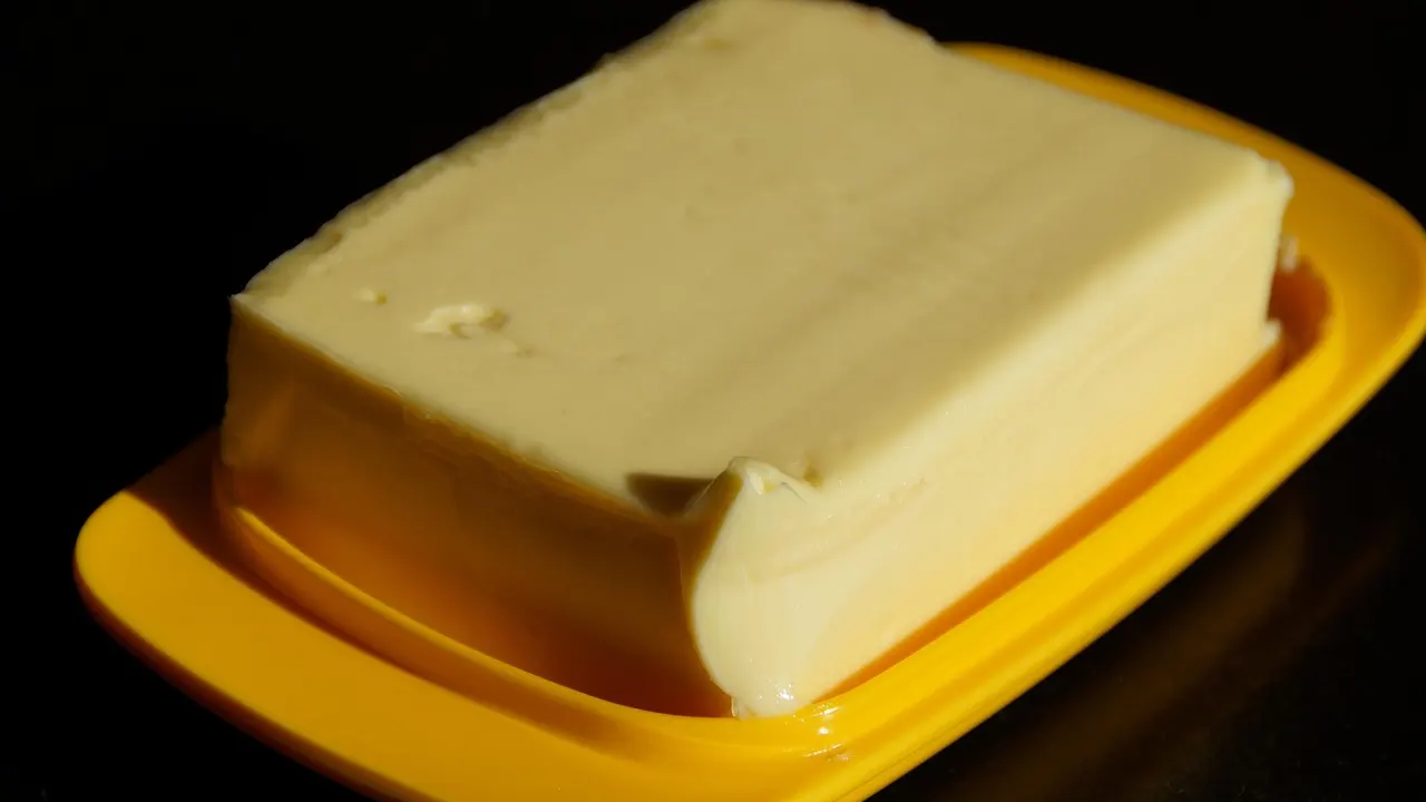 Lidl ve Aldi tereyağı fiyatlarını yeniden düşürdü