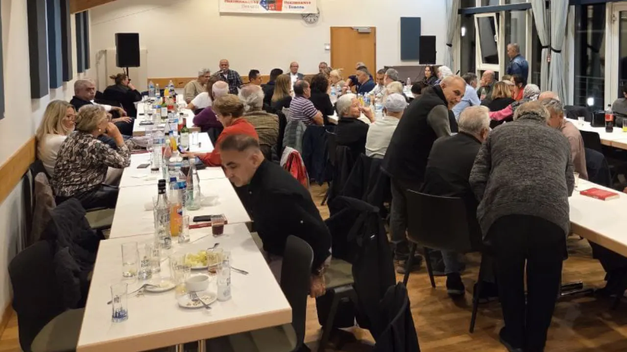 Almanya'da edebiyat gecesine yoğun katılım
