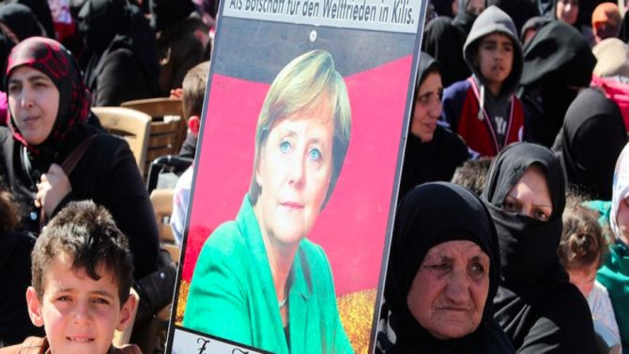 Merkel’e Guinness’e aday ‘dev davetiye’