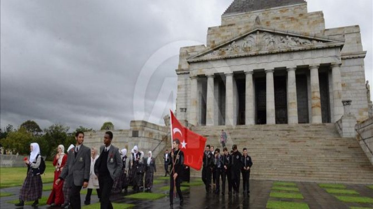 Çanakkale Şehitleri Avustralya’da anıldı